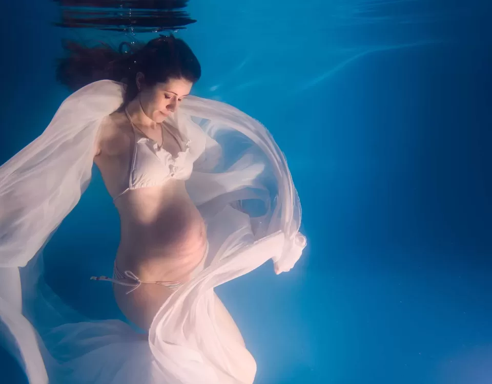 i benefici dell'acqua per mamme e bimbi