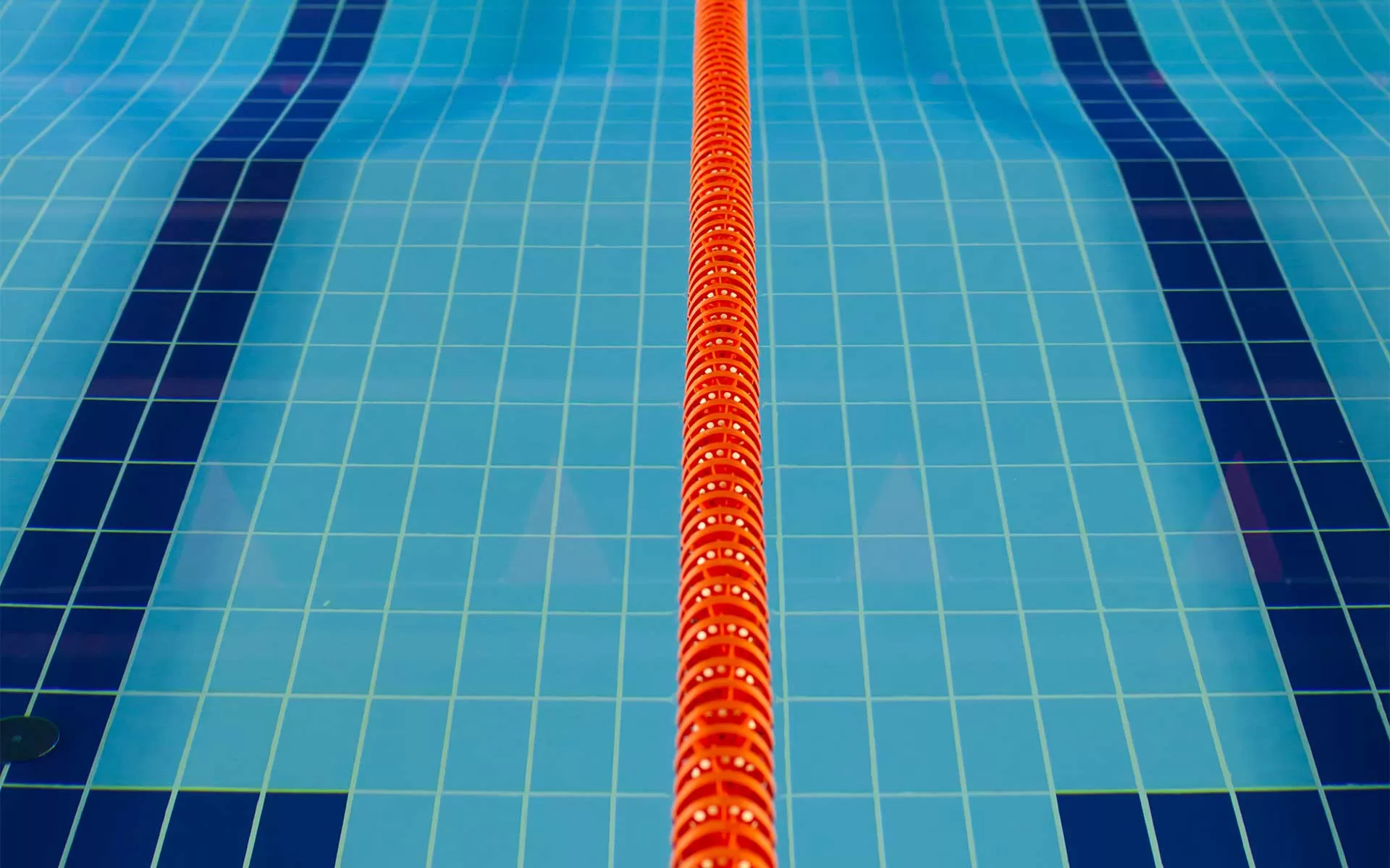 piscina in manutenzione